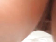 מתחת לחצאית אין תחתונים