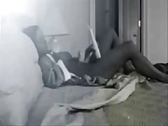 הביתה אמא שלי לבד מחליט לאונן