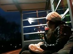 התרנגול מהבהבים אוטובוס - שלוש בחורות שונות! dh
